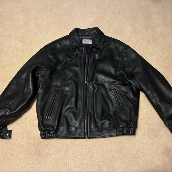Sleek Black Leather Bomber Jacket - Picture 1 of 3